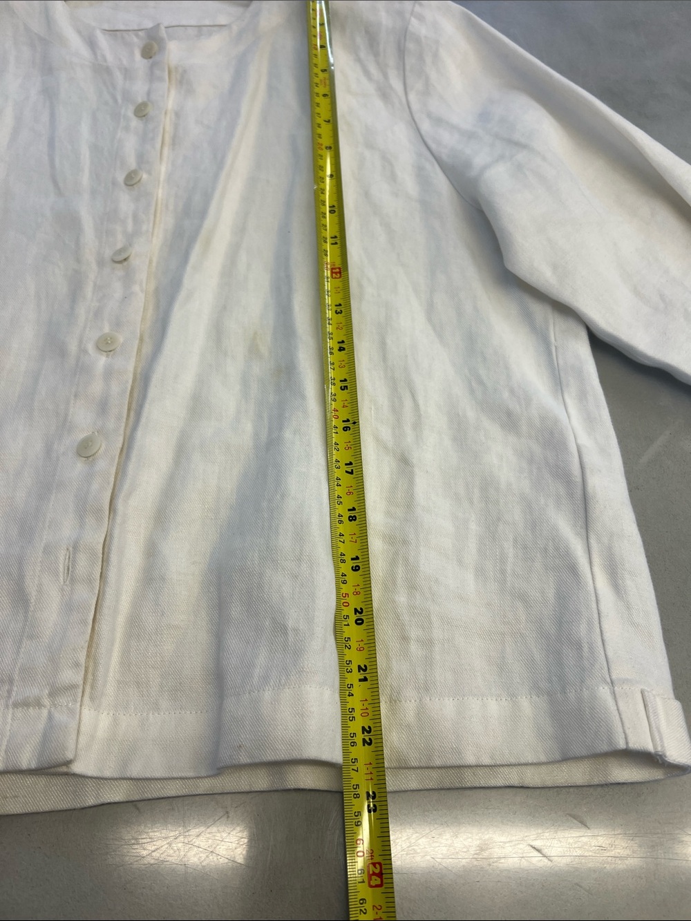 Women's Cream Button-Front Linen Jacket - Picture 5 of 6